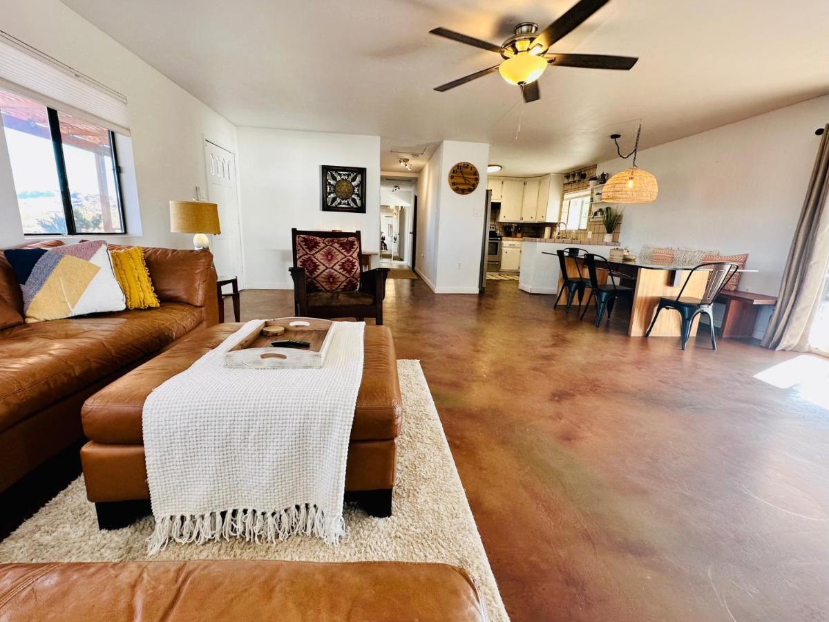 Ravens Nest Ranch, Fire Pit , Views, Near Jt Park! Villa Джошуа Три Екстериор снимка