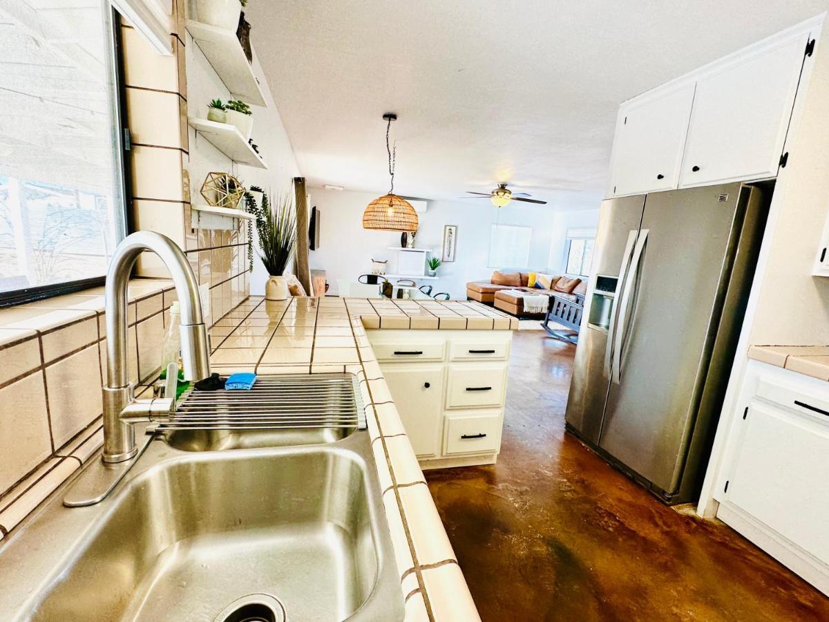 Ravens Nest Ranch, Fire Pit , Views, Near Jt Park! Villa Джошуа Три Екстериор снимка
